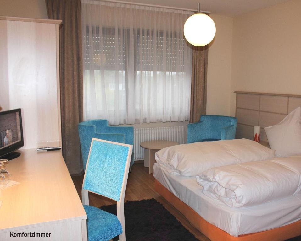 Legend Hotel Biebesheim am Rhein Zimmer foto